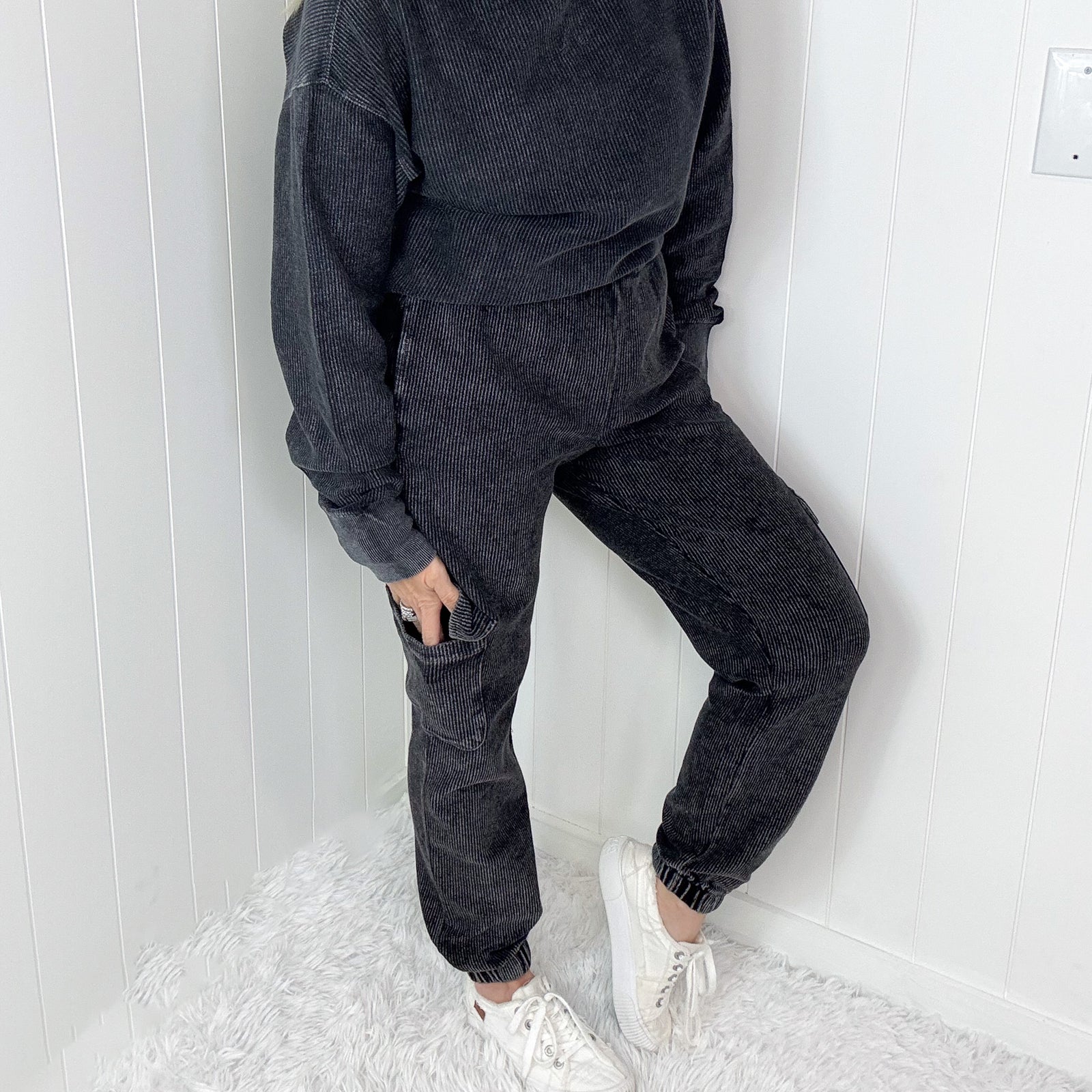 Luxe Snow Washed Corded Cargo Jogger Pants in 2 Colors - Boujee Boutique