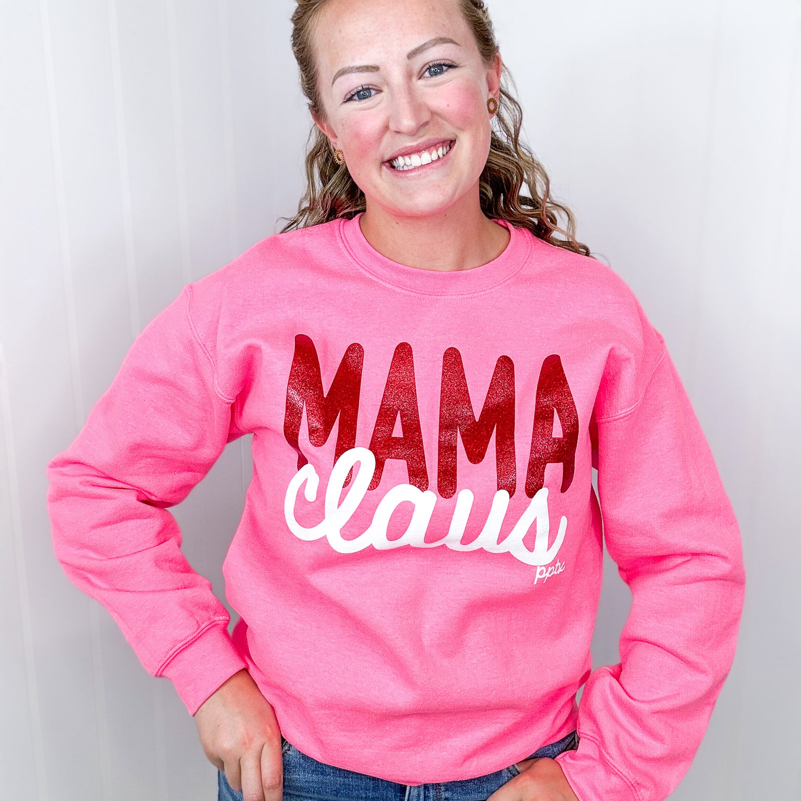 Glitter Print on Hot Pink Mama Claus Graphic Fleece Sweatshirt