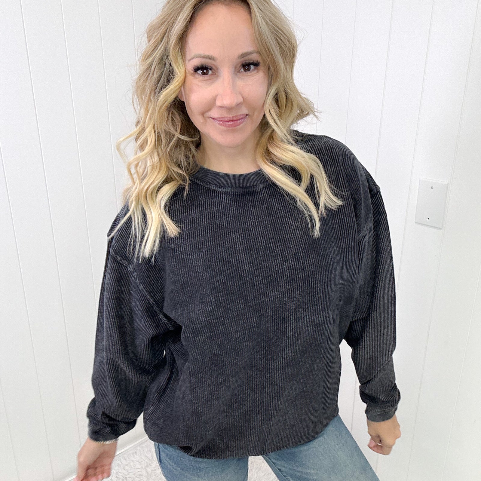 Luxe Corded Crewneck Pullover Sweater in Black