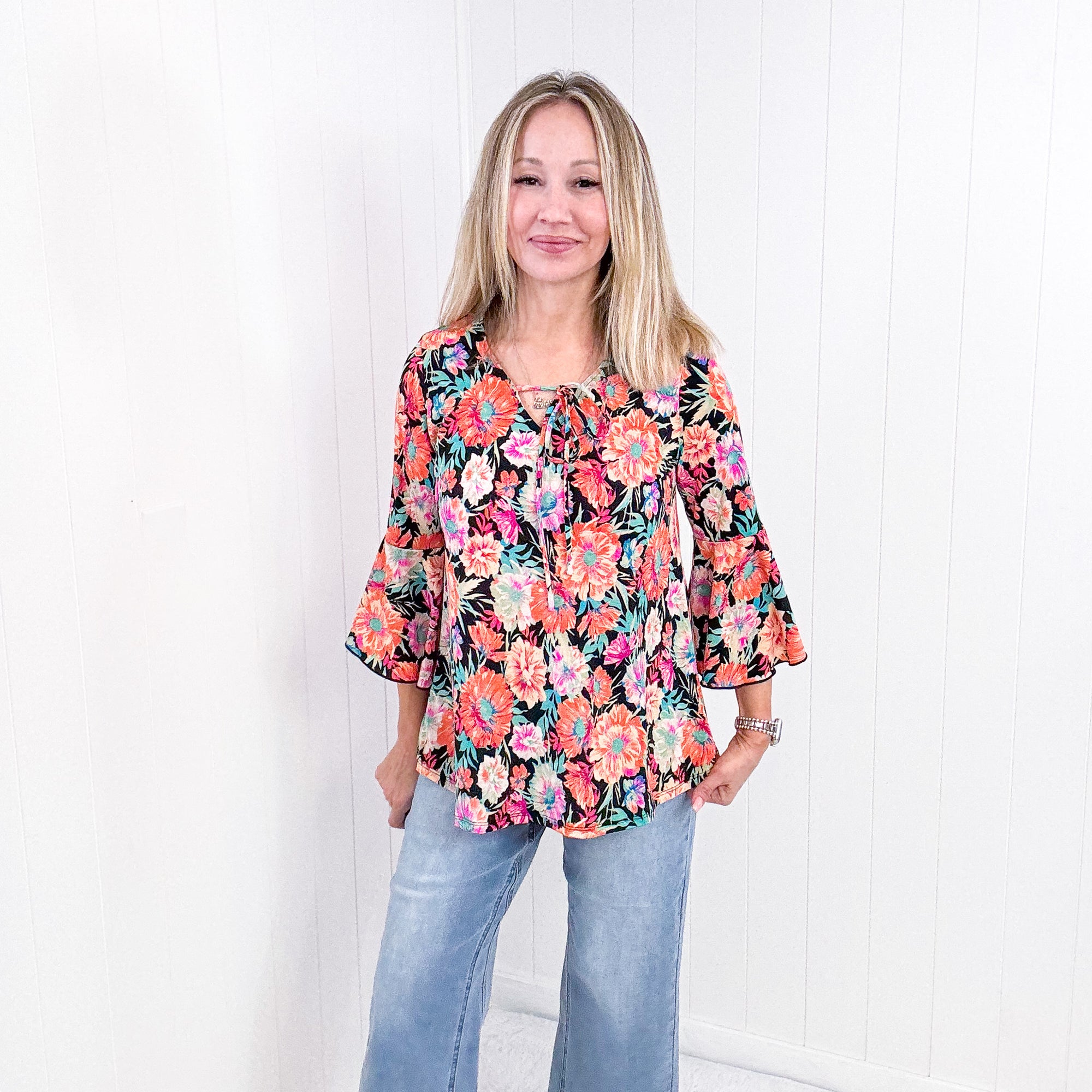 Dear Scarlett Willow Bell Sleeve Top in Black and Persimmon Floral - Boujee Boutique 