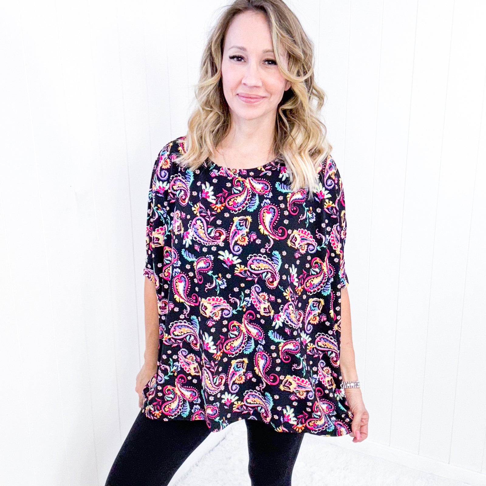 Dear Scarlett Essential Blouse in Black and Pink Paisley - Boujee Boutique 