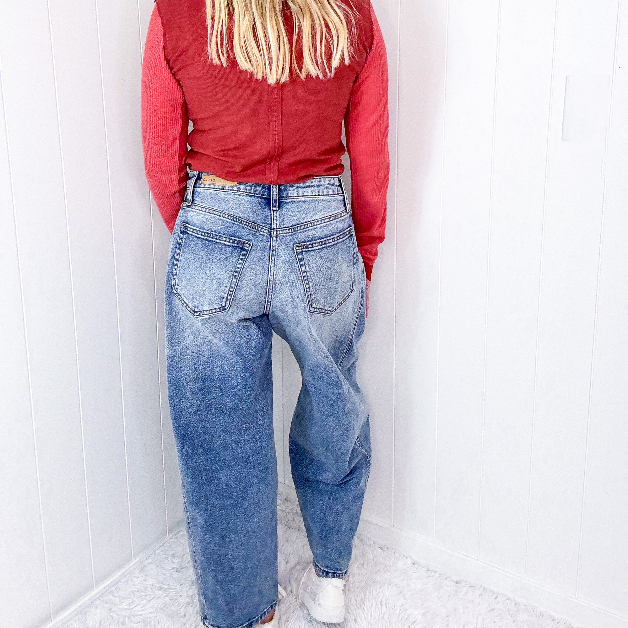 Cello Distressed Mid Rise Barrel Leg Jeans With Side Panels In a Medium Wash - Boujee Boutique 