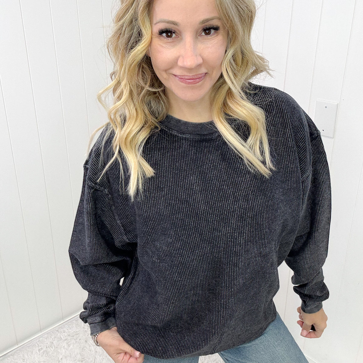 Luxe Corded Crewneck Pullover Sweater in Black