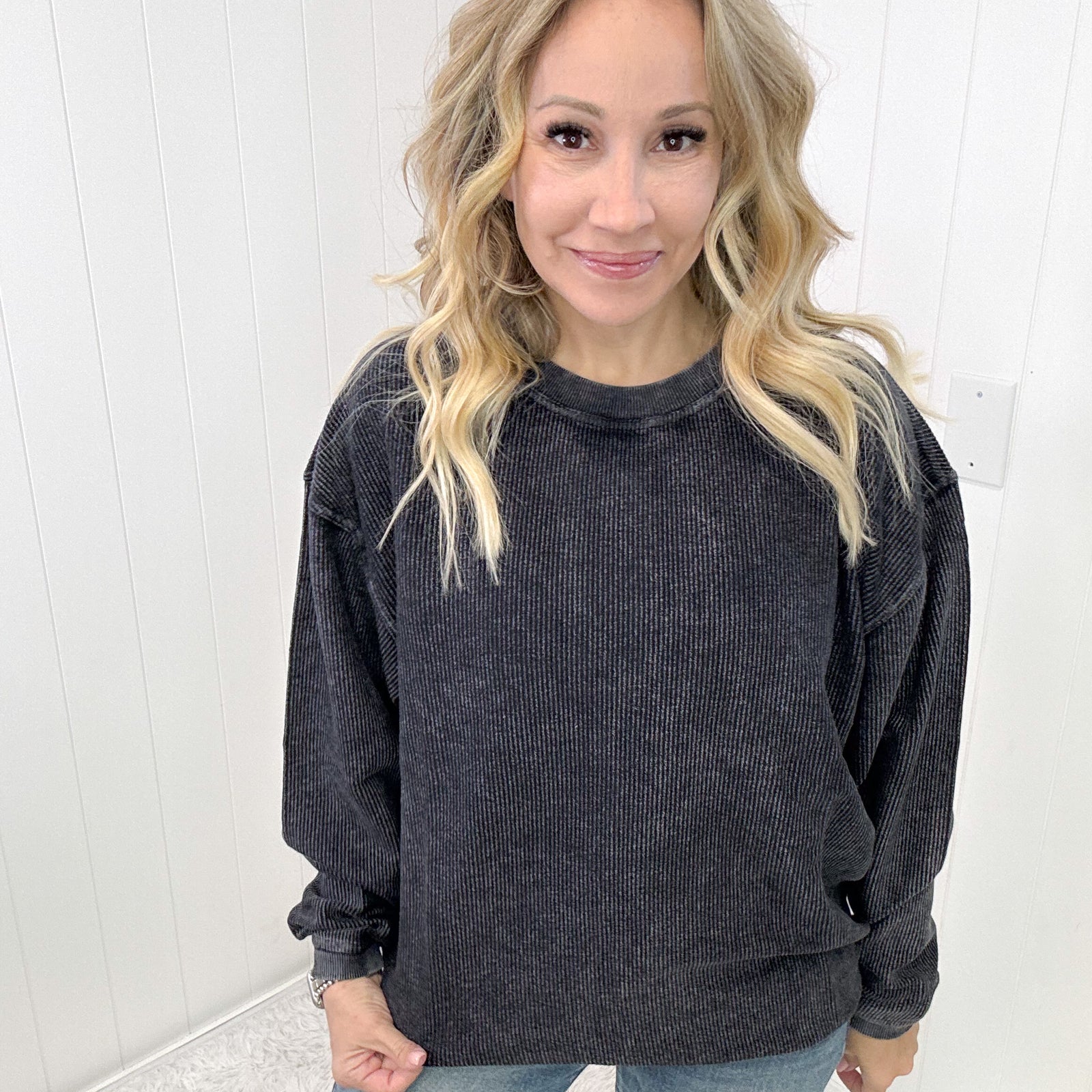 Luxe Corded Crewneck Pullover Sweater in Black