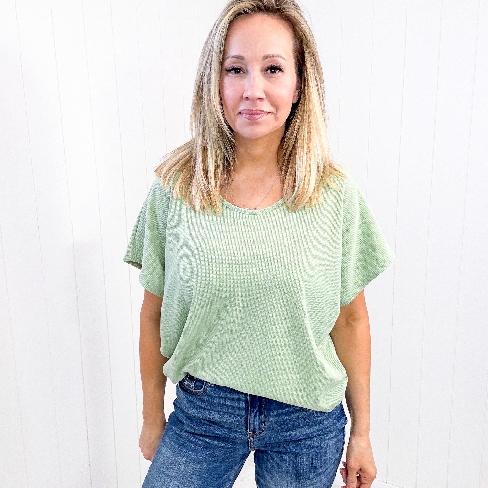 Andree By Unit Waffle Knit Short Sleeve Top In Sage - Boujee Boutique 