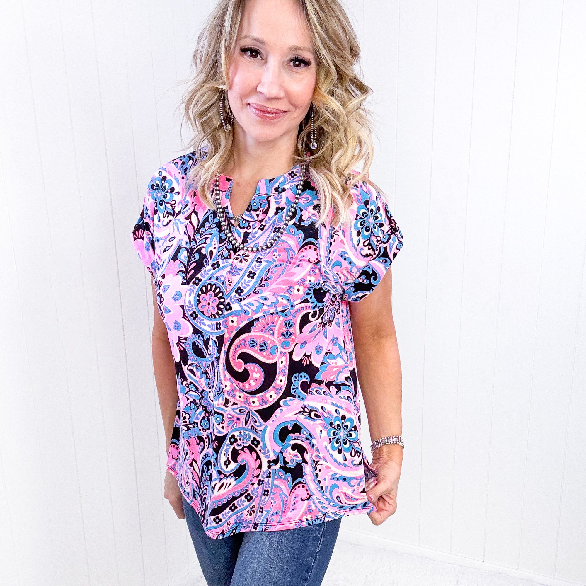Dear Scarlett Lizzy Cap Sleeve Top in Pink and Black Paisley - Boujee Boutique 