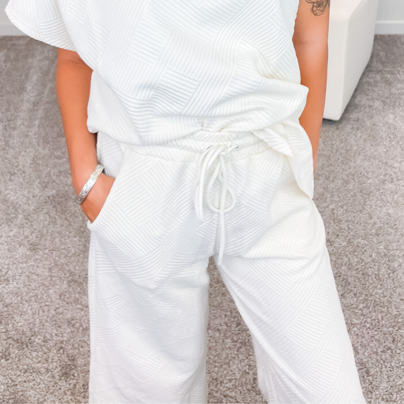 Chiffon White Textured Cropped Wide Leg Pants - Boujee Boutique 